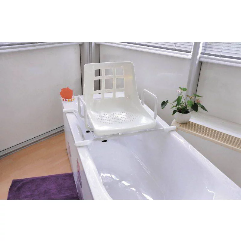 כיסא רחצה מסתובב דגם Dakara – תמונה 3