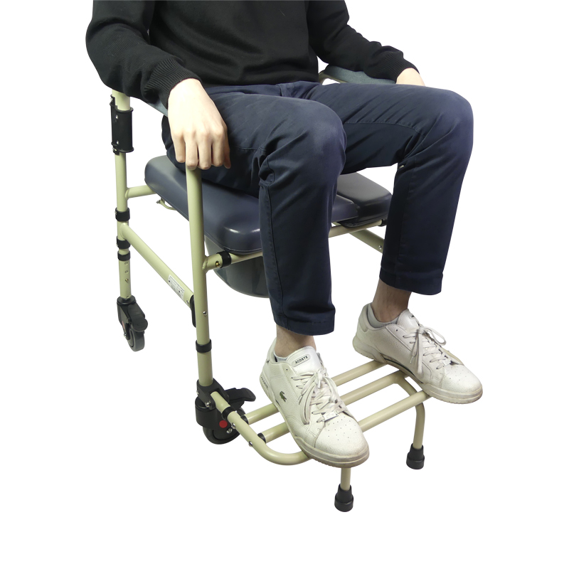 כסא שירותים עם גלגלים מתקפל SARDAIGNE – תמונה 4